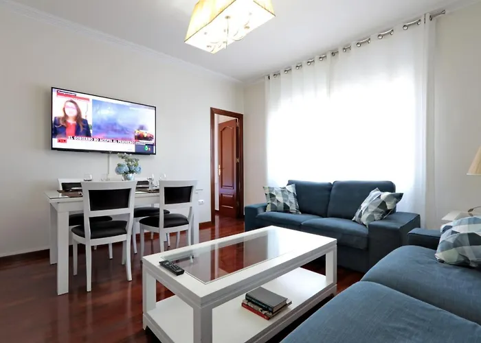 Classbedroom Fira Business Apartment